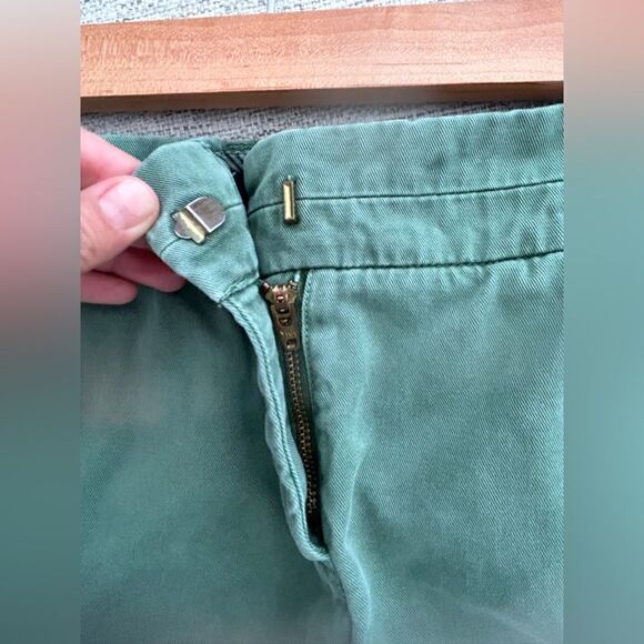 J. Crew Classic 3" Chino Shorts in Green - Picture 6 of 8